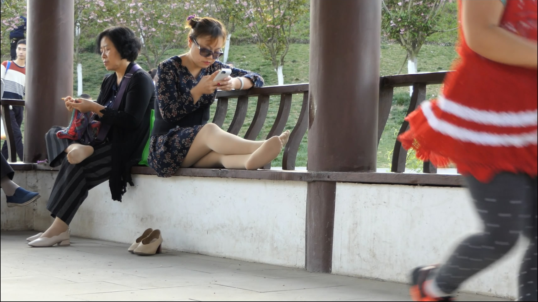 streetsnapnylon[00 00 04][20181208 233228 3]